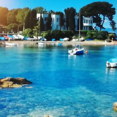 Corinthe Mas De Tanit ,